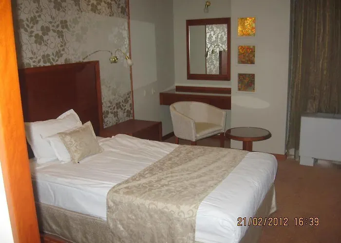 Continental 4* Skopje